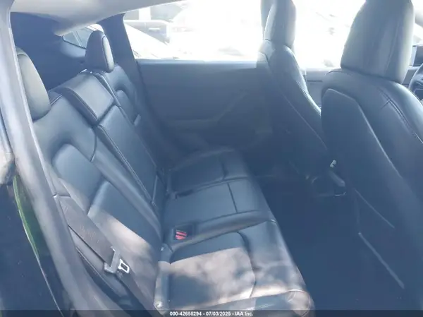 7SAYGDEF7NF486871 2022 TESLA MODEL Y - Image 8