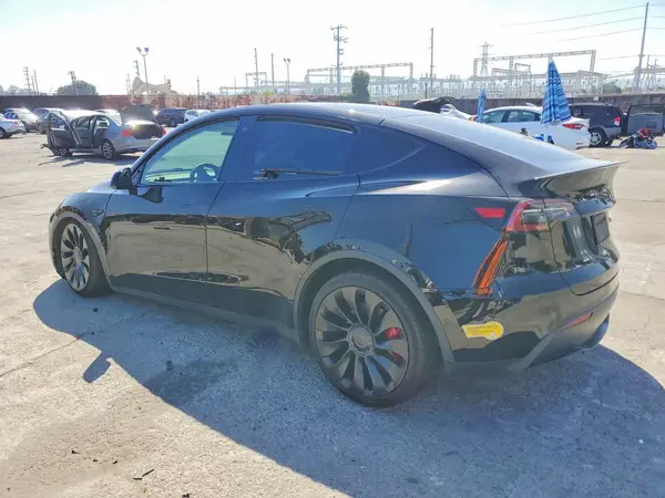 7SAYGDEF7NF489172 2022 TESLA MODEL Y - Image 2