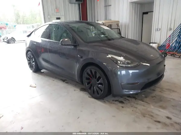 7SAYGDEF7NF490015 2022 TESLA MODEL Y - Image 1