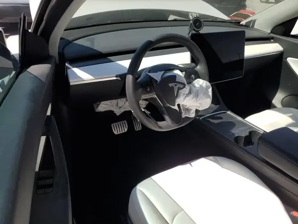 7SAYGDEF7NF490029 2022 TESLA MODEL Y - Image 8