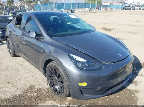 7SAYGDEF7NF491794 2022 TESLA MODEL Y - Image 1