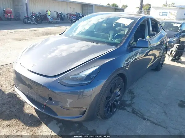 7SAYGDEF7NF491794 2022 TESLA MODEL Y - Image 2