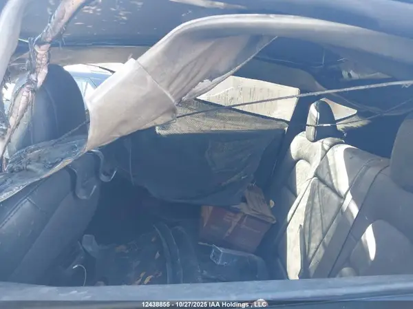 7SAYGDEF7NF500073 2022 TESLA MODEL Y - Image 8