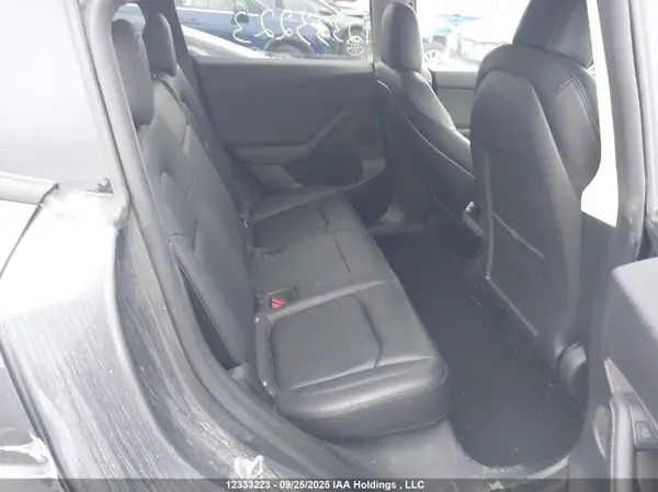 7SAYGDEF7NF506293 2022 TESLA MODEL Y - Image 8