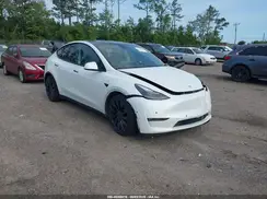 7SAYGDEF7NF507279 2022 TESLA MODEL Y