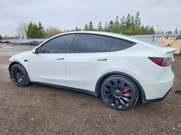 7SAYGDEF7NF508271 2022 TESLA MODEL Y - Image 2