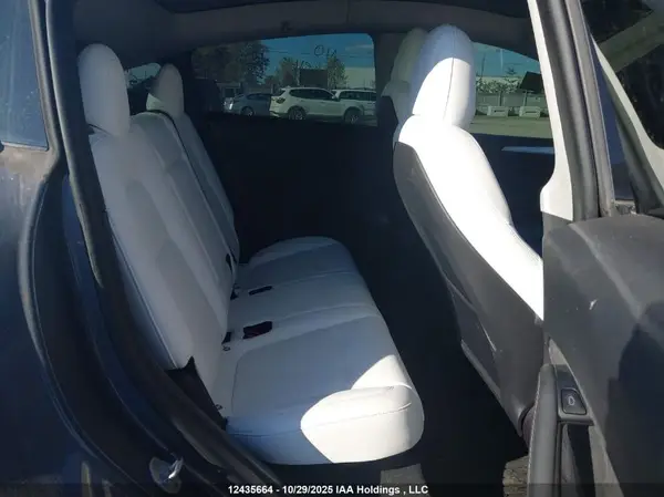 7SAYGDEF7NF524146 2022 TESLA MODEL Y - Image 8