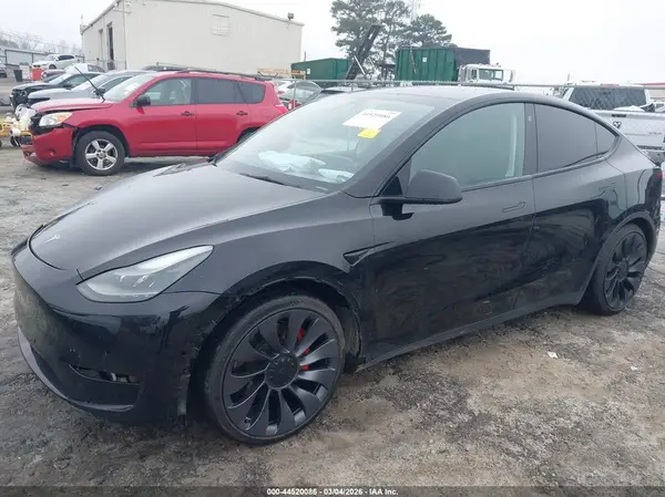 7SAYGDEF7NF531405 2022 TESLA MODEL Y - Image 2