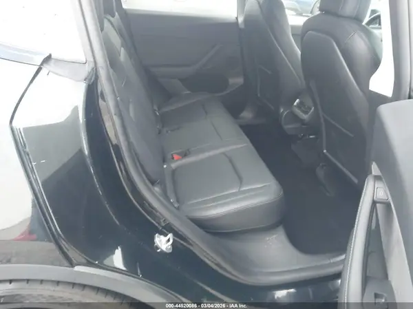 7SAYGDEF7NF531405 2022 TESLA MODEL Y - Image 8