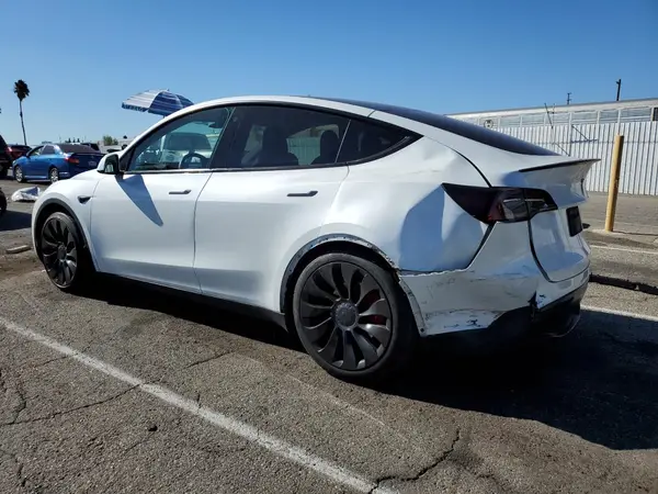 7SAYGDEF7NF535809 2022 TESLA MODEL Y - Image 2