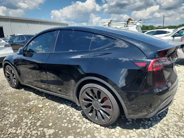 7SAYGDEF7NF544624 2022 TESLA MODEL Y - Image 2