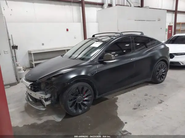 7SAYGDEF7NF553940 2022 TESLA MODEL Y - Image 2