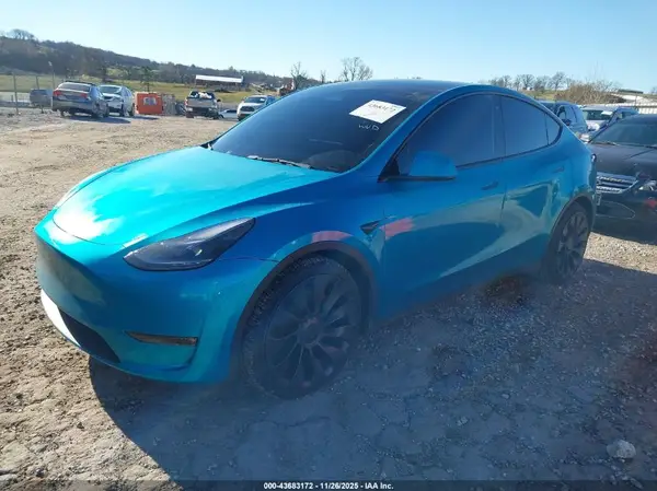 7SAYGDEF7NF554716 2022 TESLA MODEL Y - Image 2