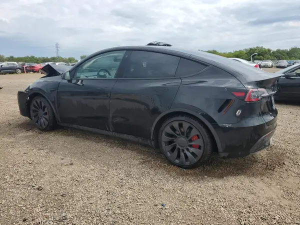 7SAYGDEF7NF562623 2022 TESLA MODEL Y - Image 2