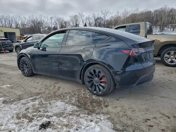 7SAYGDEF7NF565019 2022 TESLA MODEL Y - Image 2