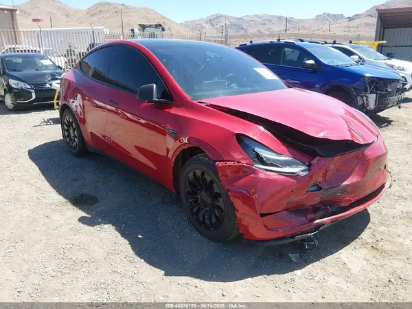 7SAYGDEF7PF632110 2023 TESLA MODEL Y - Image 1