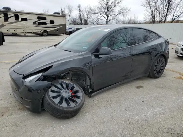 7SAYGDEF7PF660537 2023 TESLA MODEL Y - Image 1