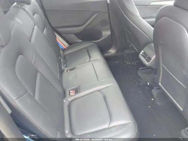 7SAYGDEF7PF663387 2023 TESLA MODEL Y - Image 8