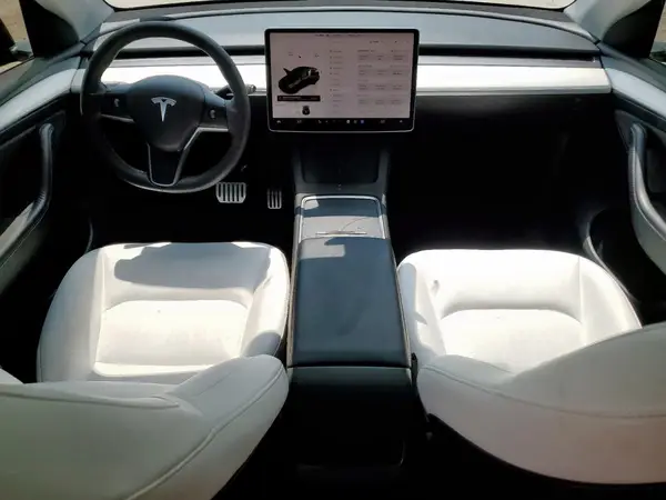 7SAYGDEF7PF675037 2023 TESLA MODEL Y - Image 8
