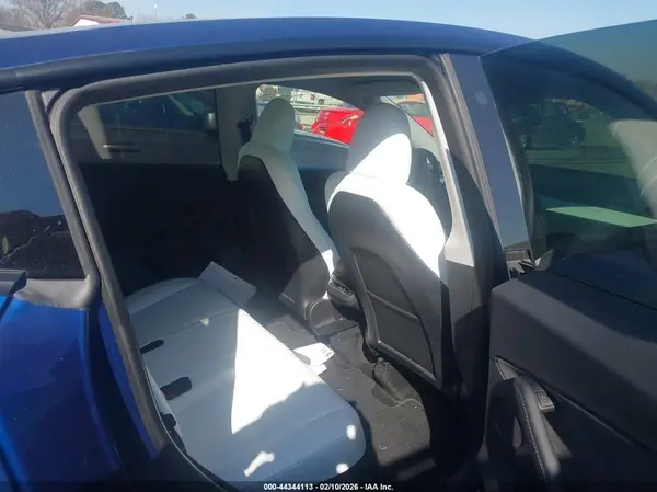 7SAYGDEF7PF705217 2023 TESLA MODEL Y - Image 8