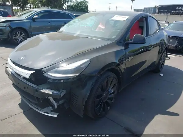 7SAYGDEF7PF715486 2023 TESLA MODEL Y - Image 2