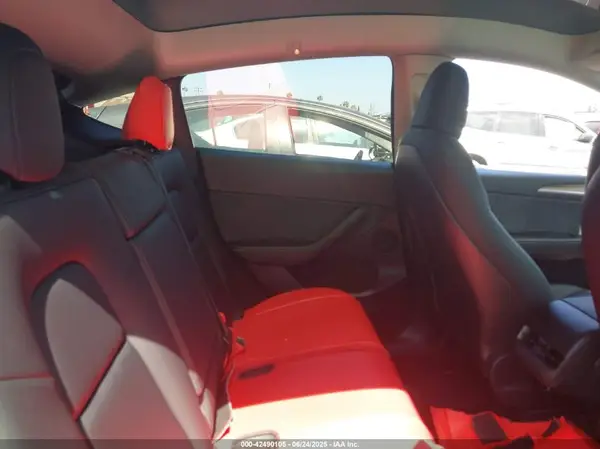 7SAYGDEF7PF715486 2023 TESLA MODEL Y - Image 8