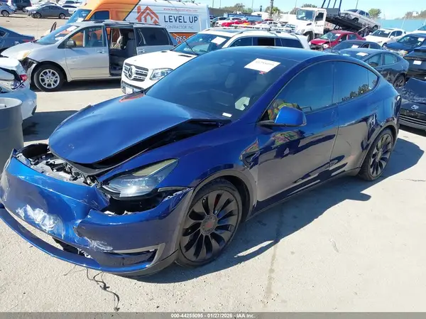7SAYGDEF7PF743515 2023 TESLA MODEL Y - Image 2