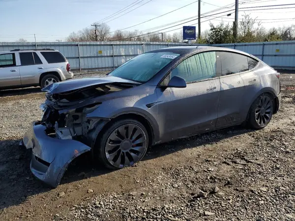 7SAYGDEF7PF779074 2023 TESLA MODEL Y - Image 1
