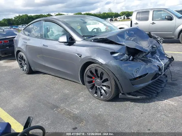 7SAYGDEF7PF806869 2023 TESLA MODEL Y - Image 1