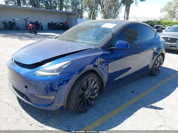 7SAYGDEF7PF826068 2023 TESLA MODEL Y - Image 2