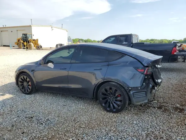 7SAYGDEF7PF845560 2023 TESLA MODEL Y - Image 2