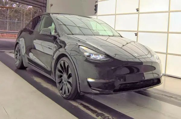 7SAYGDEF7PF846739 2023 TESLA MODEL Y - Image 2