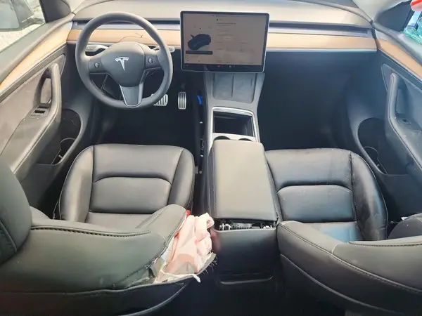 7SAYGDEF7PF874976 2023 TESLA MODEL Y - Image 8