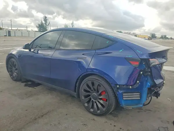 7SAYGDEF7PF880292 2023 TESLA MODEL Y - Image 2