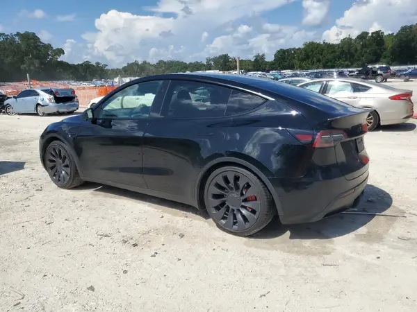 7SAYGDEF7PF892846 2023 TESLA MODEL Y - Image 2