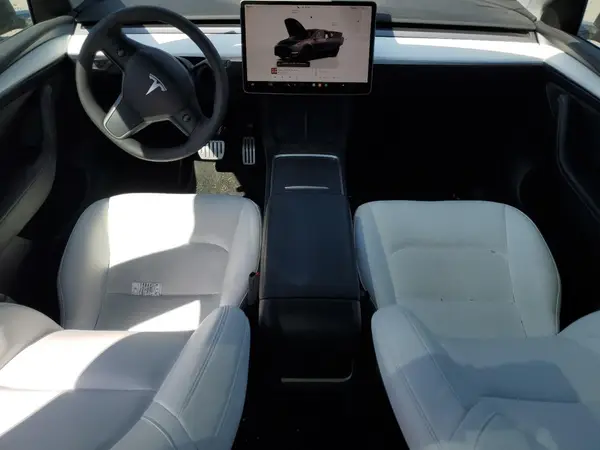 7SAYGDEF7PF897626 2023 TESLA MODEL Y - Image 8