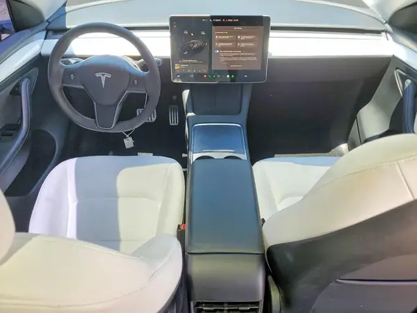 7SAYGDEF7PF899196 2023 TESLA MODEL Y - Image 8