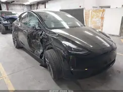 7SAYGDEF7PF913338 2023 TESLA MODEL Y