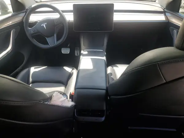 7SAYGDEF7PF916563 2023 TESLA MODEL Y - Image 8