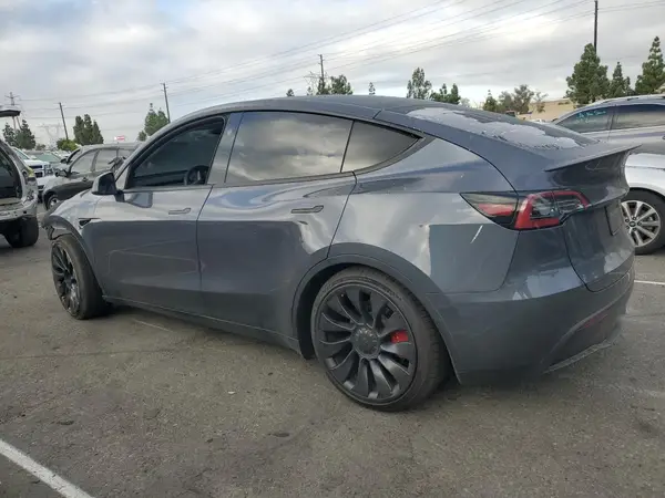 7SAYGDEF7PF958571 2023 TESLA MODEL Y - Image 2