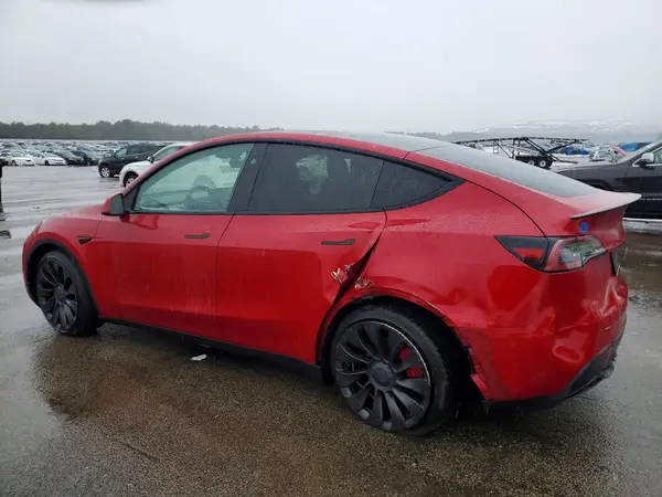 7SAYGDEF7PF967979 2023 TESLA MODEL Y - Image 2