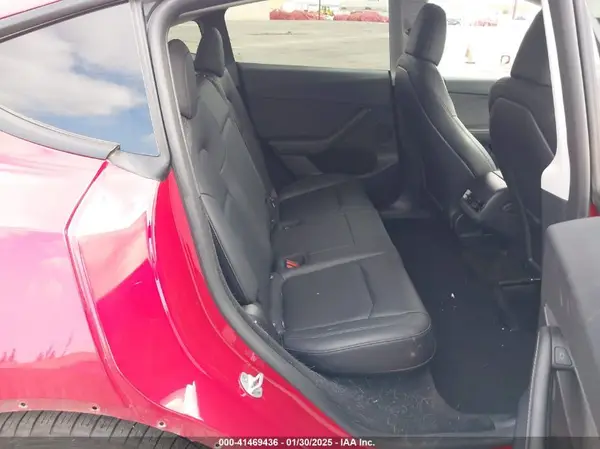 7SAYGDEF7PF976777 2023 TESLA MODEL Y - Image 8