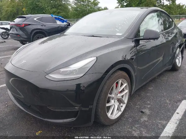 7SAYGDEF7PF980571 2023 TESLA MODEL Y - Image 2