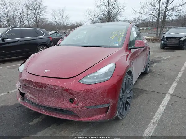 7SAYGDEF7RA261420 2024 TESLA MODEL Y - Image 2