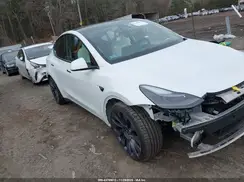 7SAYGDEF7RA266469 2024 TESLA MODEL Y