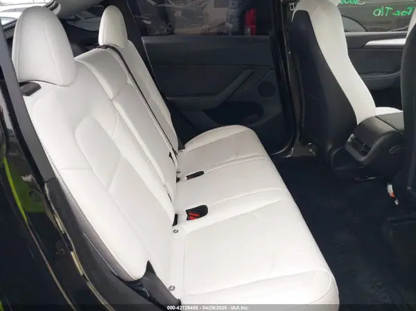 7SAYGDEF7RA267752 2024 TESLA MODEL Y - Image 8