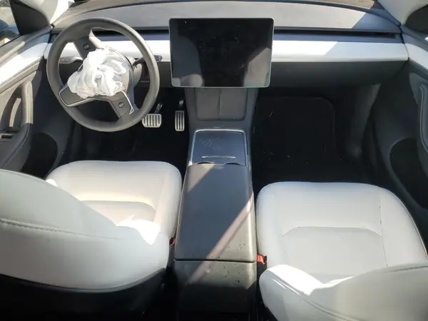 7SAYGDEF7RA288973 2024 TESLA MODEL Y - Image 8