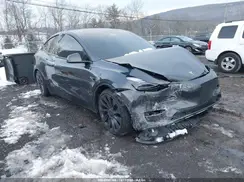 7SAYGDEF7RA329263 2024 TESLA MODEL Y