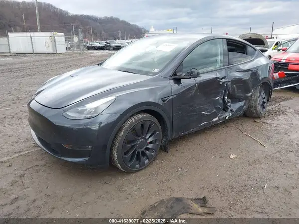 7SAYGDEF7RF020203 2024 TESLA MODEL Y - Image 2