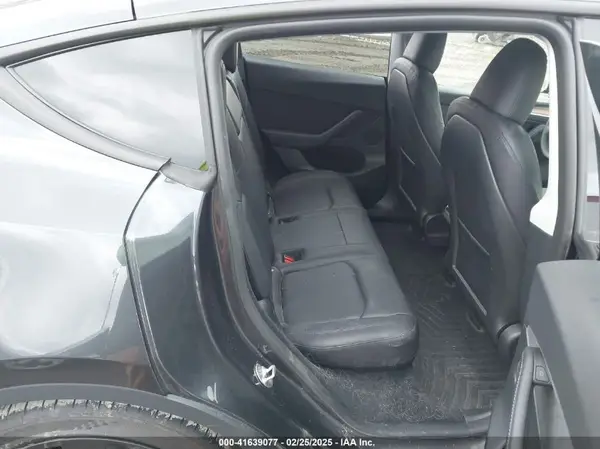 7SAYGDEF7RF020203 2024 TESLA MODEL Y - Image 8